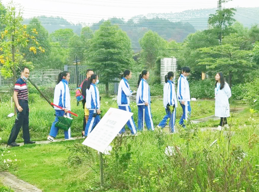 岭南职业技术学院或评清远中小学中医药研学基地.jpg